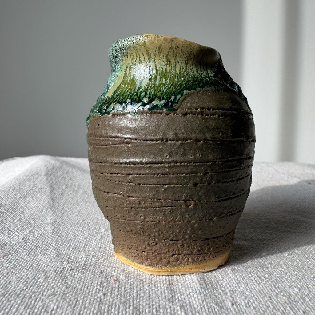 #089 TeenieTiny Vase