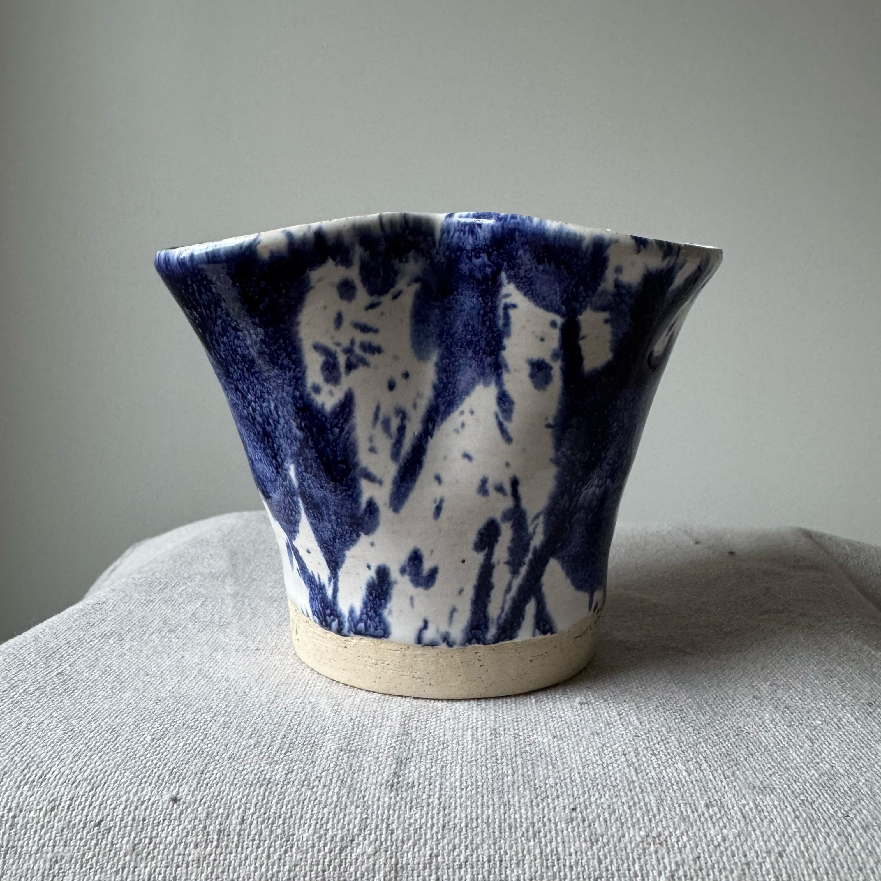 #204 Clover Vase