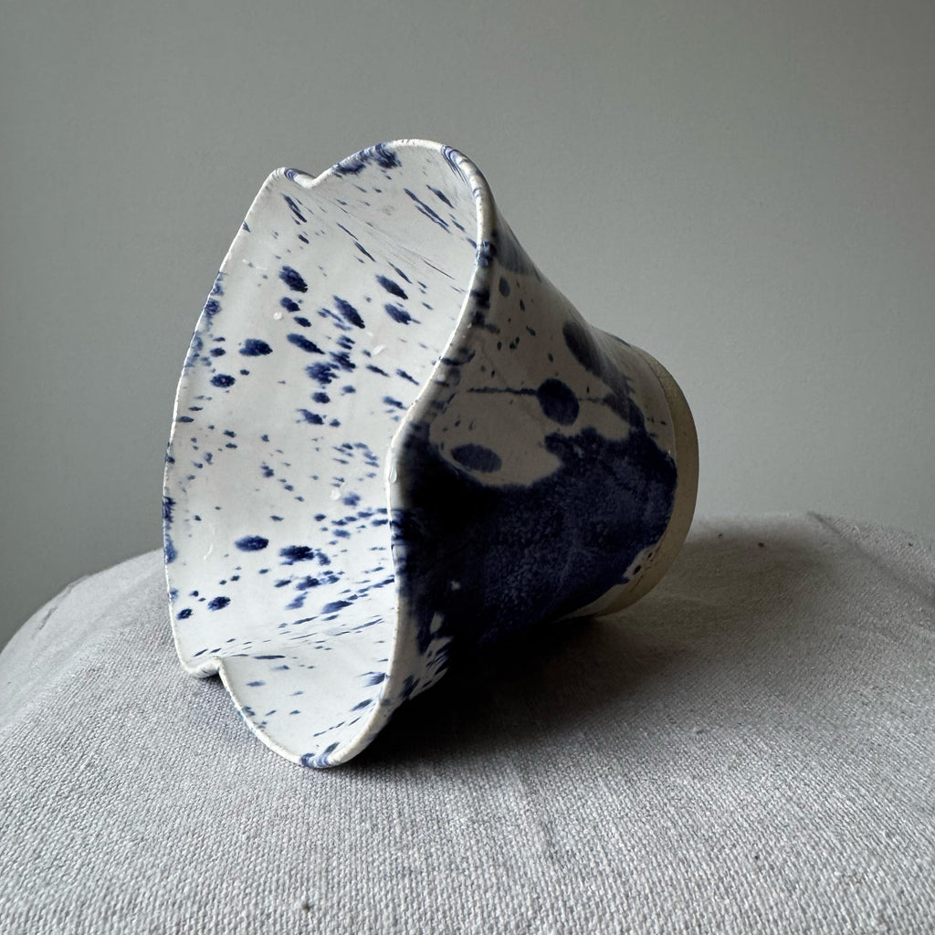 #204 Clover Vase