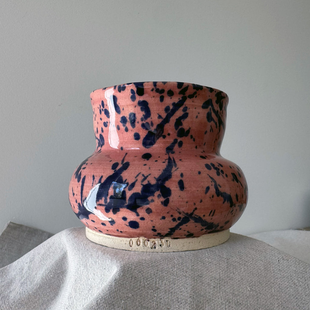 #230 Vase