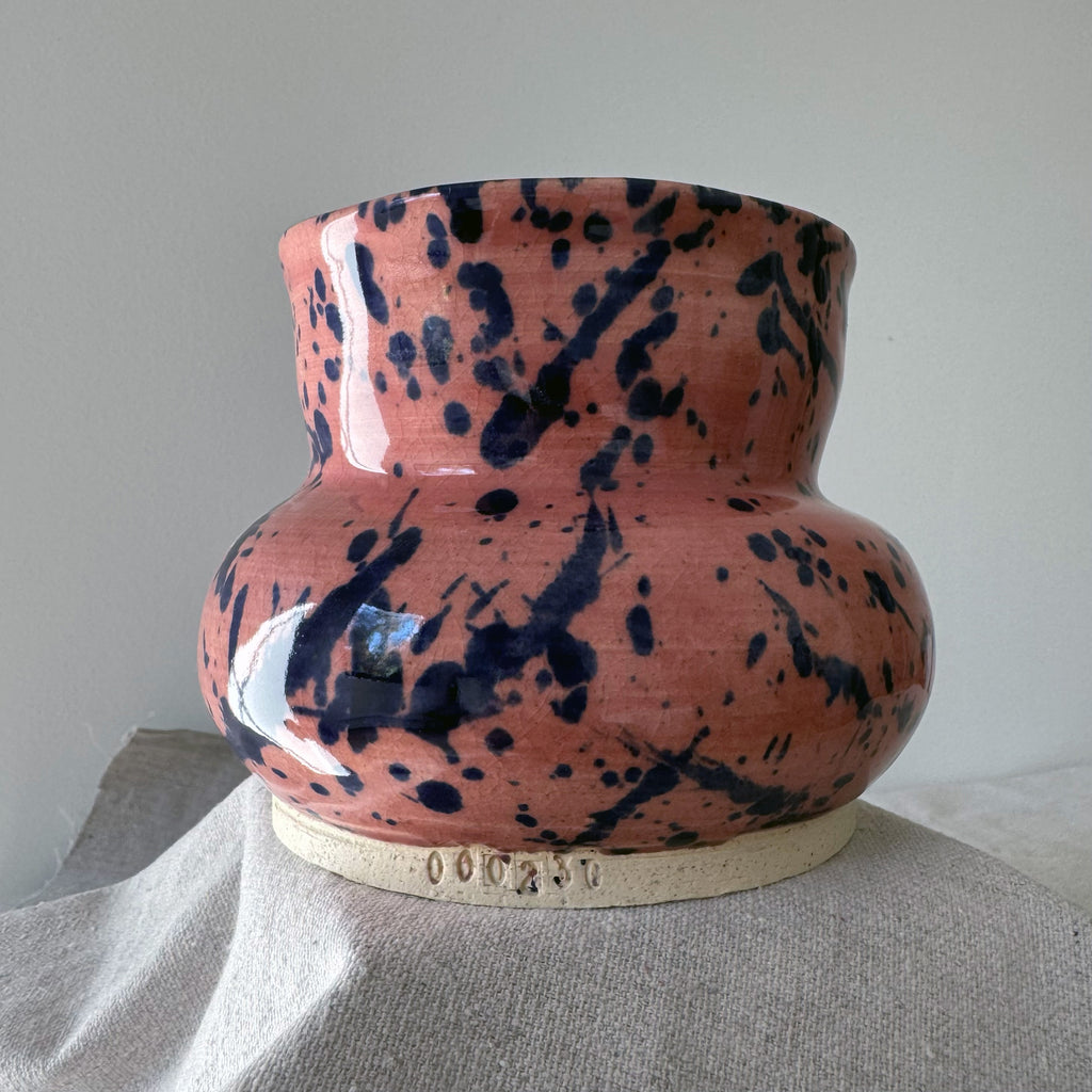 #230 Vase